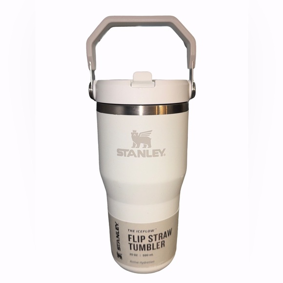 Stanley 20 oz Stainless Steel Ice Flow 2.0 Flip
Straw Tumbler Frost
New with Tag - Picture 1 of 5